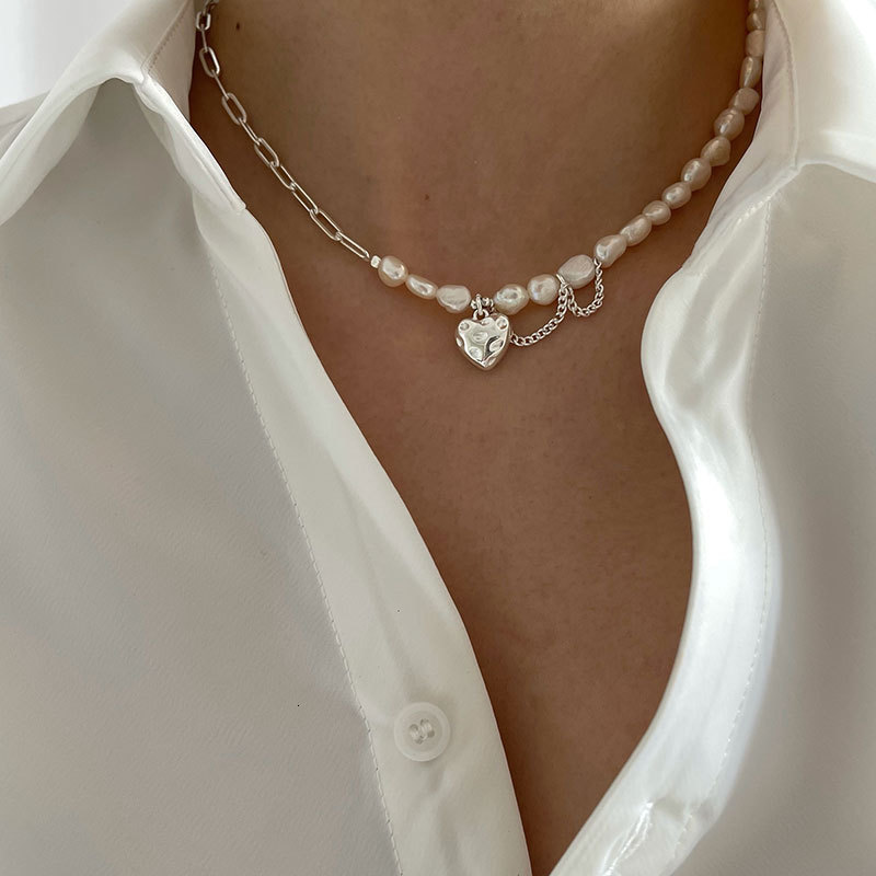 Strands Strings FOXANRY Stamp Necklace for Women Trendy Elegant Asymmetry Chain Pearls Smooth LOVE Heart Bride Jewelry Lover Gifts 230325