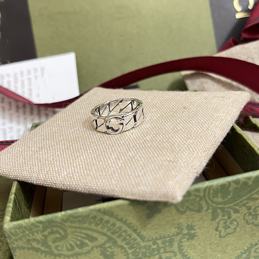 Woman Band Rings Designer Fashion Gouble G Wedding Ring Luxury Jewelry Women Men Gift GGity 451212
Woman Band Rings Designer Fashion Gouble G Wedding Ring Luxury Jewelry Women Men Gift GGity 451212