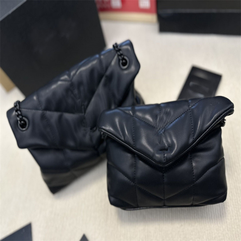 Handbag Genuine leather women's bag Cloud bag Versatile vintage sheepskin chain messenger bag, Pink
Handbag Genuine leather women's bag Cloud bag Versatile vintage sheepskin chain messenger bag, Pink