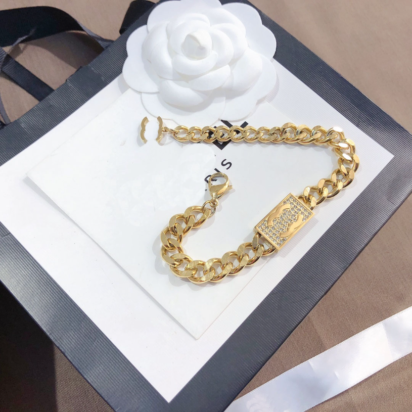 18K Gold Chain Bracelets Family Love Stainless steel Flower Pendants Men Womens Lovers Gift Wristband Cuff Chain Wedding Jewelry L078
18K Gold Chain Bracelets Family Love Stainless steel Flower Pendants Men Womens Lovers Gift Wristband Cuff Chain Wedding Jewelry L078