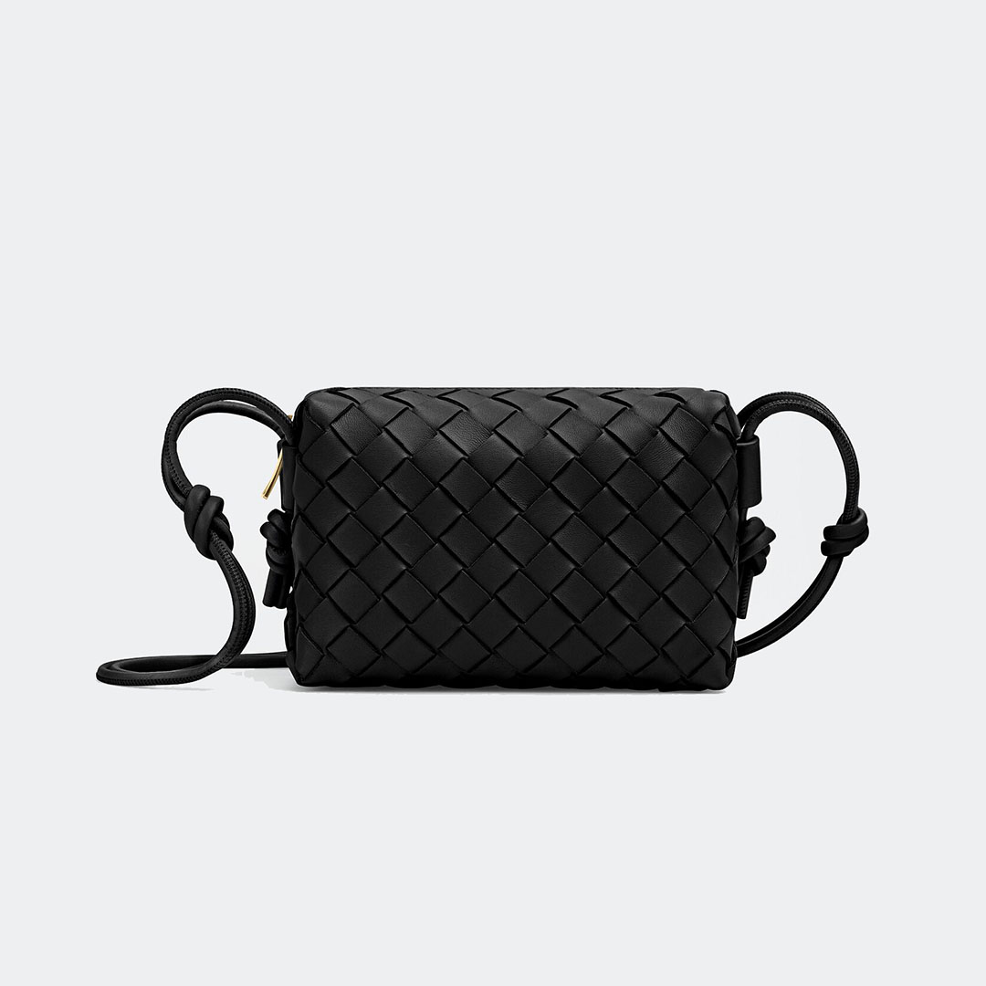 Mini Loop Camera Bag Fashion Designer Woman Bag Women Shoulder bag Handbag Purse Original Box Genuine Leather cross body chain high grade quality, Color 1
Mini Loop Camera Bag Fashion Designer Woman Bag Women Shoulder bag Handbag Purse Original Box Genuine Leather cross body chain high grade quality, Color 1