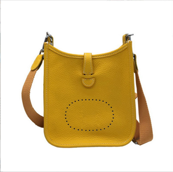 Silver Buttons Evelynes Designer Constan Bags New style Luxurious Shoulder bag Handbags Leather Woman Wholesale Classic Crossbody Cowhide 28cm, Small 010
Silver Buttons Evelynes Designer Constan Bags New style Luxurious Shoulder bag Handbags Leather Woman Wholesale Classic Crossbody Cowhide 28cm, Small 010