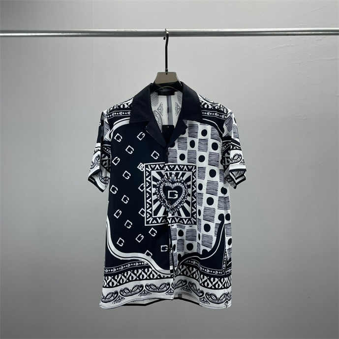 2 LUXURY Designers Shirts Men's Fashion Tiger Letter V silk bowling shirt Casual Shirts Men Slim Fit Short Sleeve Dress Shirt M-3XL#99
2 LUXURY Designers Shirts Men's Fashion Tiger Letter V silk bowling shirt Casual Shirts Men Slim Fit Short Sleeve Dress Shirt M-3XL#99
