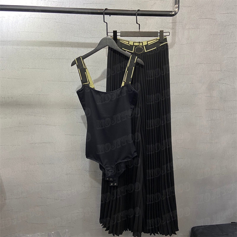 Women Sling Tight Bodysuits Pleated Wide Leg Pants Sets Elastic Webbing High Waist Trousers Luxury Clothing Suits, Black
Women Sling Tight Bodysuits Pleated Wide Leg Pants Sets Elastic Webbing High Waist Trousers Luxury Clothing Suits, Black
