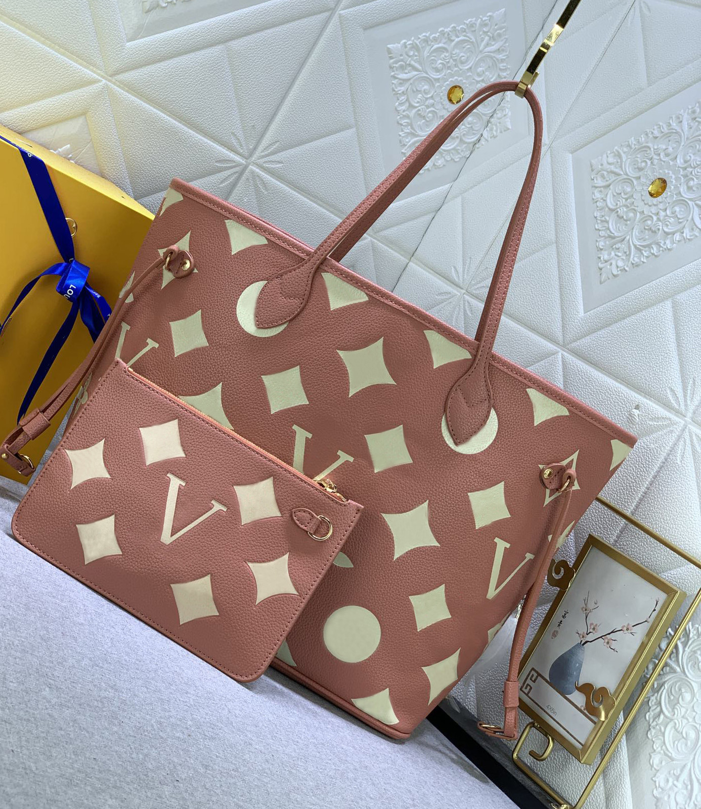 Fashion designer totes luxury handbags womens flower letters shoulder bags Top-quality leather shopping bag ladies original gradient color crossbody purse, 40995#monogrames
Fashion designer totes luxury handbags womens flower letters shoulder bags Top-quality leather shopping bag ladies original gradient color crossbody purse, 40995#monogrames