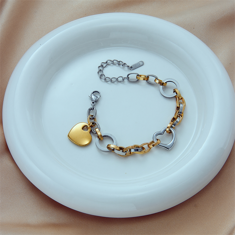Charm Bracelets DIEYURO 316L Stainless Steel Heart Charm Bracelet For Women Hip Hop Street Trend Girls Wrist Jewelry Fashion Party Wedding Gifts 23032