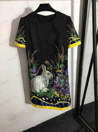 Casual Dresses Spring Women Designer Fashion Loose Luxury Loose Heavy Duty Sequin Beaded Rabbit Print Round Neck Short Sleeve Dress Ladies Clothes
Casual Dresses Spring Women Designer Fashion Loose Luxury Loose Heavy Duty Sequin Beaded Rabbit Print Round Neck Short Sleeve Dress Ladies Clothes