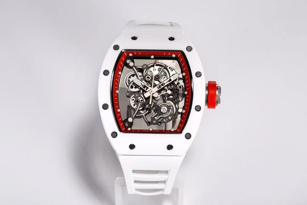 BBR RM055 watch is 49.90x42.70mm diameter and 13.5mm in thickness. V2 version UL2 integrated movement sapphire crystal mirror with double anti-glare effect, As shown
BBR RM055 watch is 49.90x42.70mm diameter and 13.5mm in thickness. V2 version UL2 integrated movement sapphire crystal mirror with double anti-glare effect, As shown
