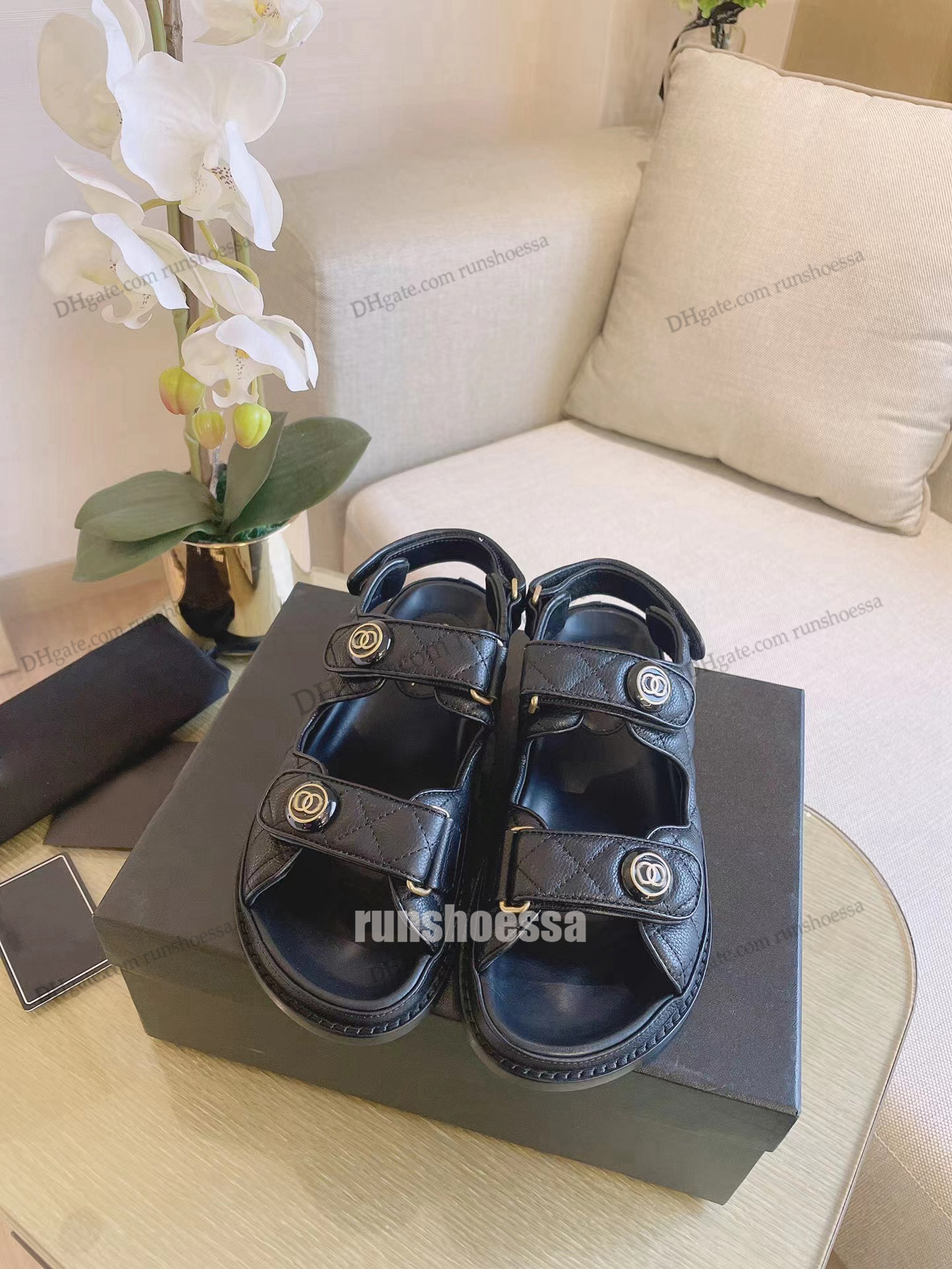 Designer Women Sandals High Quality Womens Slides Crystal Calf leather Casual shoes quilted Platform Summer Beach Slipper Slide 35-42 With box, Color #12
Designer Women Sandals High Quality Womens Slides Crystal Calf leather Casual shoes quilted Platform Summer Beach Slipper Slide 35-42 With box, Color #12
