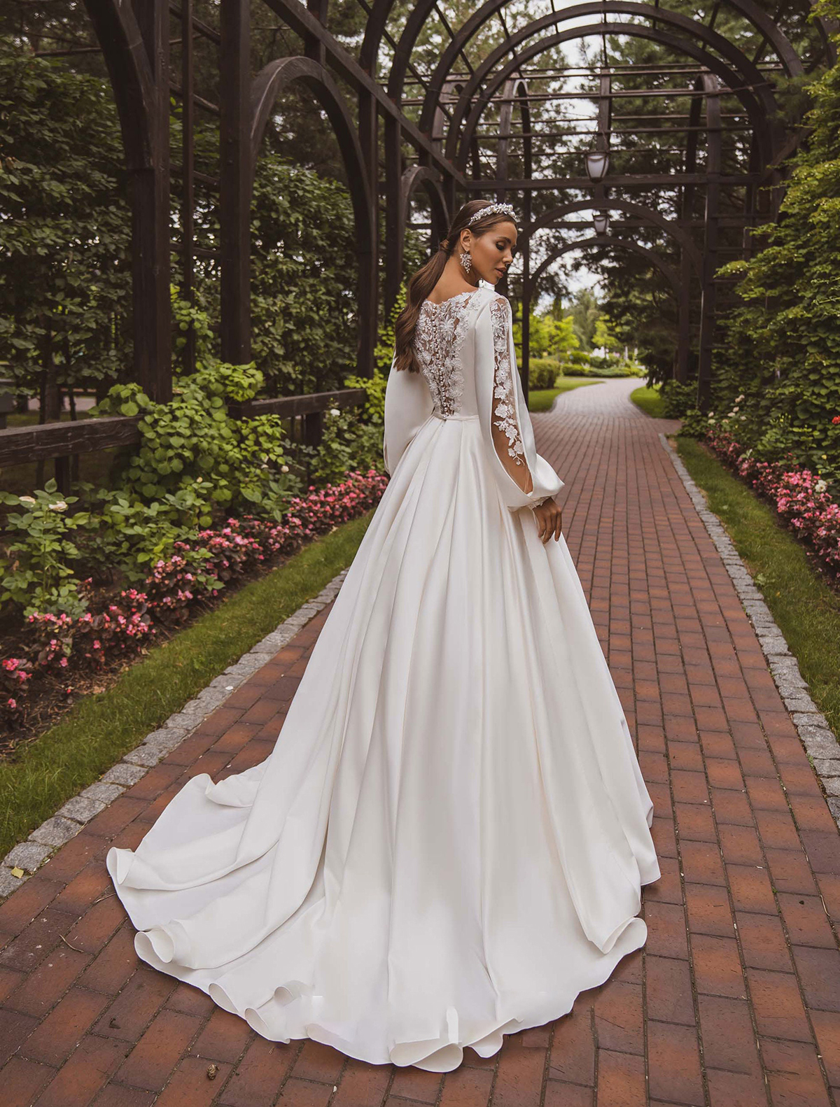 Bride Gowns Pastrol A-Line Wedding Dresses With 3D-Flower New Purity Full Sleeve Bridal Gown Custom Made Brush Train Robes De Mariee Vestidos De Novia