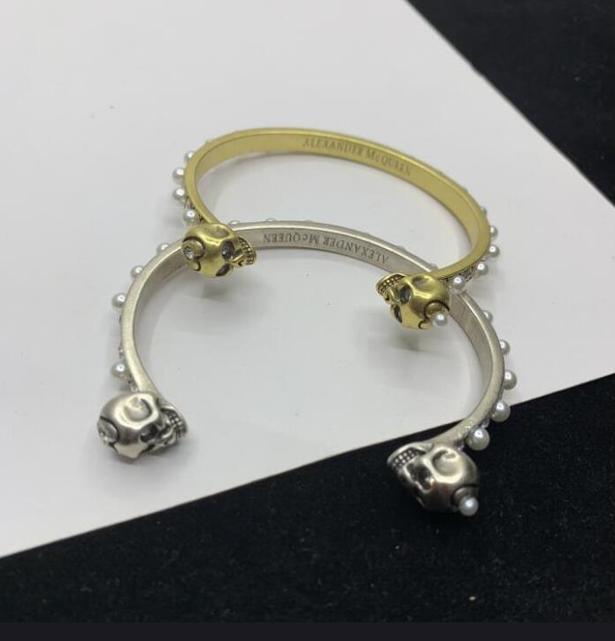 New designed Charm Bracelets spider skull pendants ladies cuff bracelet Punk style men bangle Designer Jewelry BAMQ021
New designed Charm Bracelets spider skull pendants ladies cuff bracelet Punk style men bangle Designer Jewelry BAMQ021