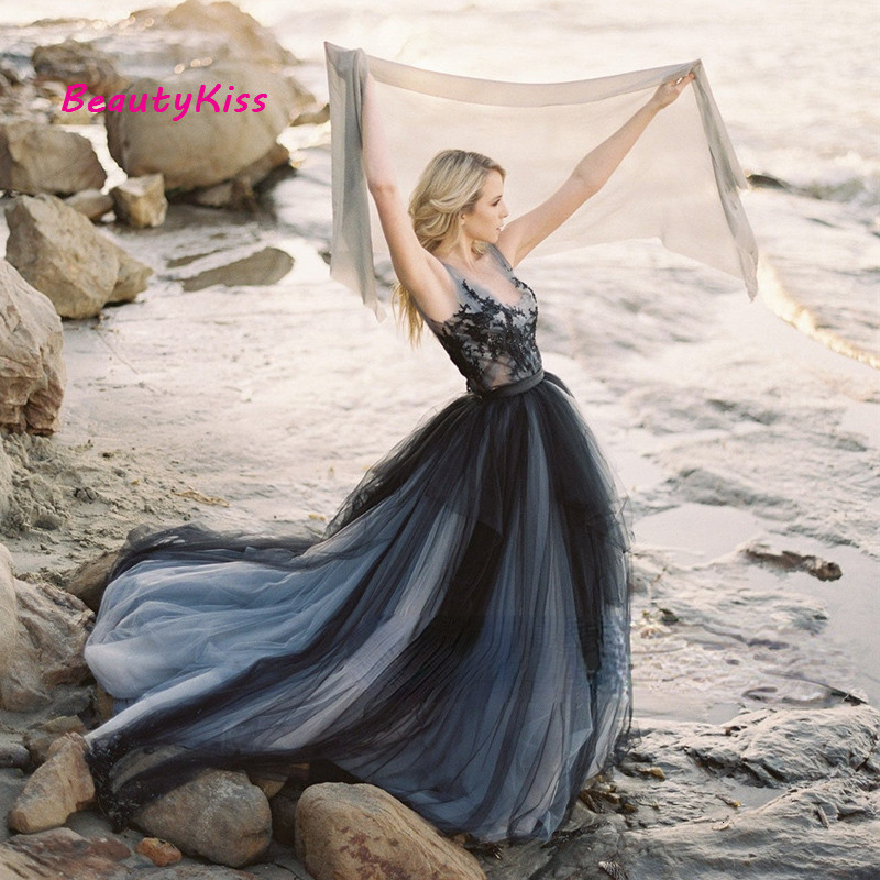 Party Dresses Scoop Silver and Black Appliques Wedding with Crystals Sexy Sleeveless Tulle Bridal robes de mariee robe mariages 230328