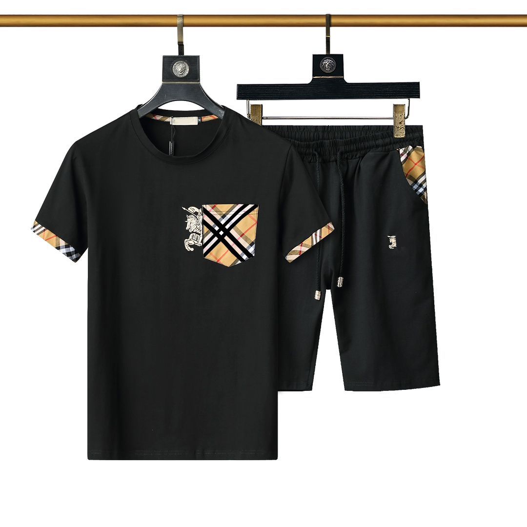 Designer Men's Tracksuits two-piece Short Sleeve suit Luxury classic monogram plaid stitching 100% cotton breathable Wrinkle resistant fashion casual multi-styleSL
Designer Men's Tracksuits two-piece Short Sleeve suit Luxury classic monogram plaid stitching 100% cotton breathable Wrinkle resistant fashion casual multi-styleSL