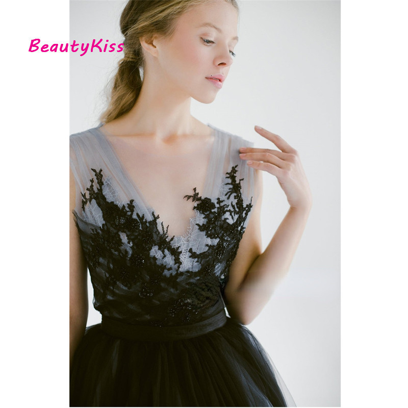 Party Dresses Scoop Silver and Black Appliques Wedding with Crystals Sexy Sleeveless Tulle Bridal robes de mariee robe mariages 230328