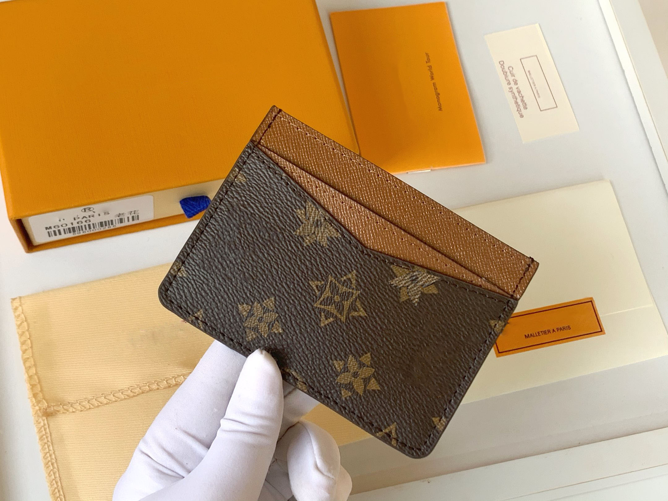 Credit card package bag Wholesale leather wallet for women short wallets Card holder women purse classic zipper pocket With Box, Brown flower
Credit card package bag Wholesale leather wallet for women short wallets Card holder women purse classic zipper pocket With Box, Brown flower