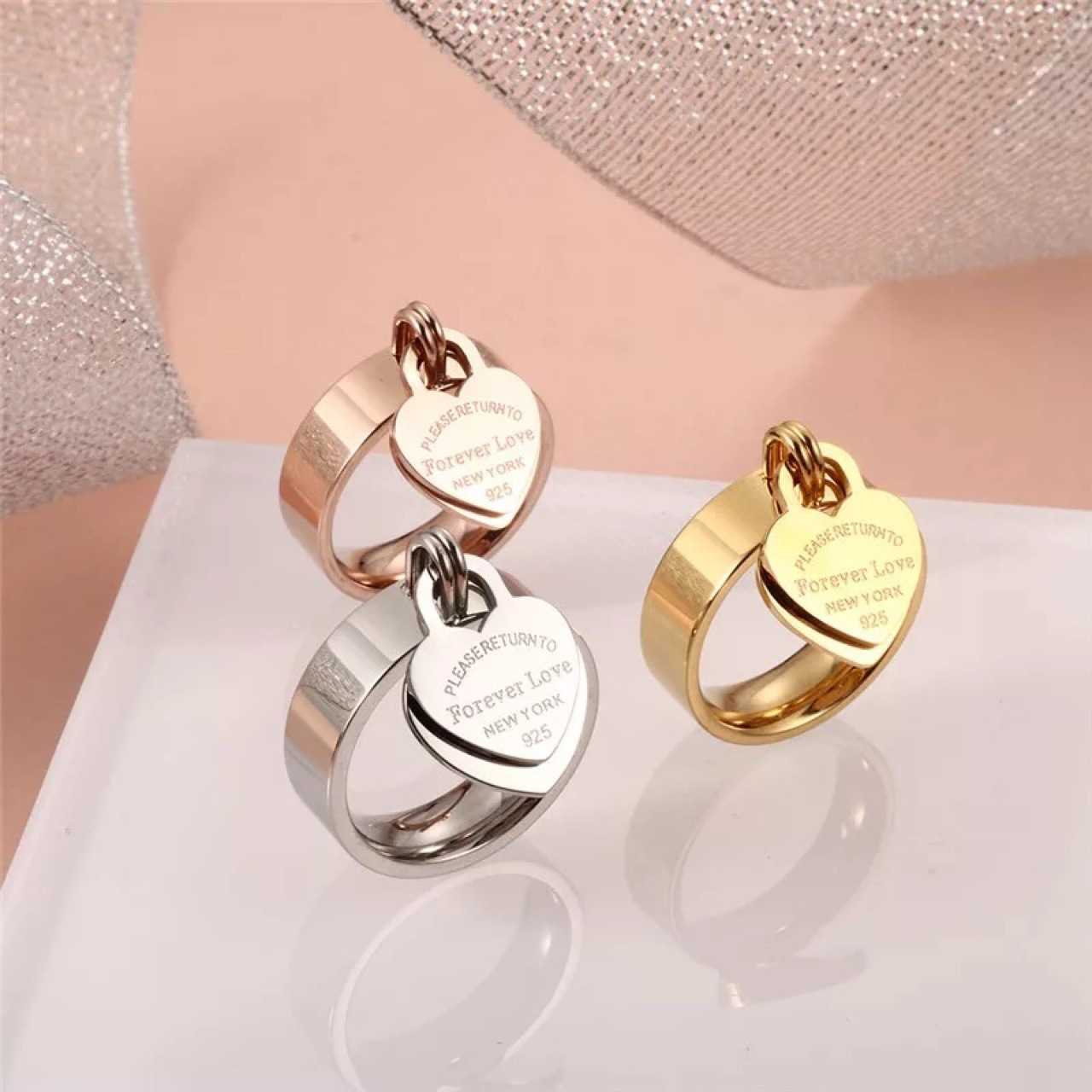Solitaire Ring Trendy Hollow Colorful Enamel Heart Lover For Women Men Gold Plating Simple Stainless Steel Finger S Fashion Jewelry Y2302
Solitaire Ring Trendy Hollow Colorful Enamel Heart Lover For Women Men Gold Plating Simple Stainless Steel Finger S Fashion Jewelry Y2302
