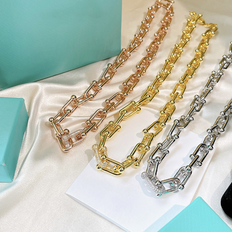 Luxury Designer Necklace Women Necklace Fashion Jewelry Inlaid Diamond Noble Elegant Suitable for Gift Social Gathering Beautiful very good nice
Luxury Designer Necklace Women Necklace Fashion Jewelry Inlaid Diamond Noble Elegant Suitable for Gift Social Gathering Beautiful very good nice