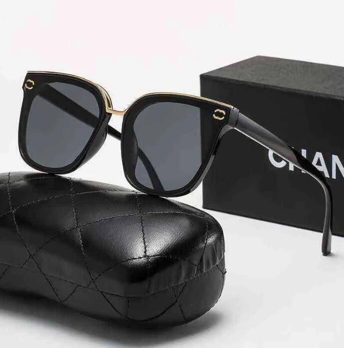 Designer Sunglasses For Women and Men Fashion Model Special UV 400 Protection Letter Metal Leg Double Beam Frame Outdoor Brands Design Alloy Diamond Sunglasses
Designer Sunglasses For Women and Men Fashion Model Special UV 400 Protection Letter Metal Leg Double Beam Frame Outdoor Brands Design Alloy Diamond Sunglasses