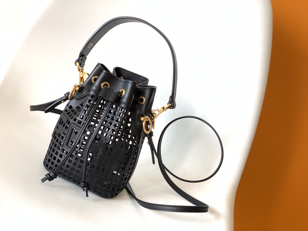 Luxury Drawstring Fashion Bags Top Real Cow Leather Black Hollow F Mon Tresor mini Brand Designer Cross Shoulder Bucket Bag For Women With Original Package
Luxury Drawstring Fashion Bags Top Real Cow Leather Black Hollow F Mon Tresor mini Brand Designer Cross Shoulder Bucket Bag For Women With Original Package