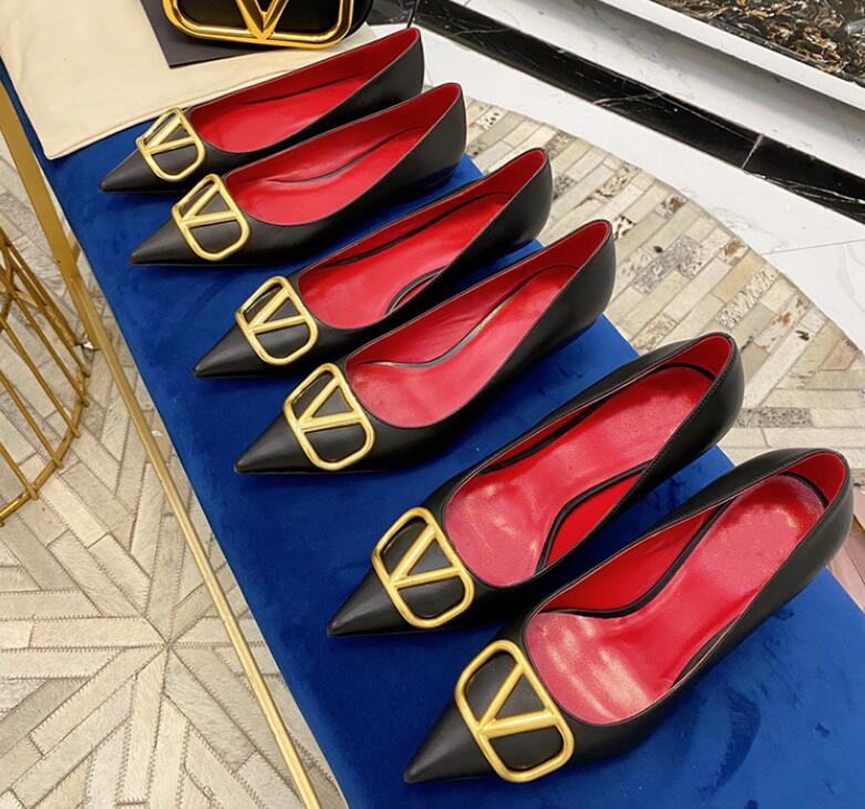 Designer Brand Shoes Pointed Sandals Loafers Metal Square Buckle Nude Black Genuine Leather Flat Heel Rhinrstone Wedding Shoes with dust bag 34-44, Gold
Designer Brand Shoes Pointed Sandals Loafers Metal Square Buckle Nude Black Genuine Leather Flat Heel Rhinrstone Wedding Shoes with dust bag 34-44, Gold