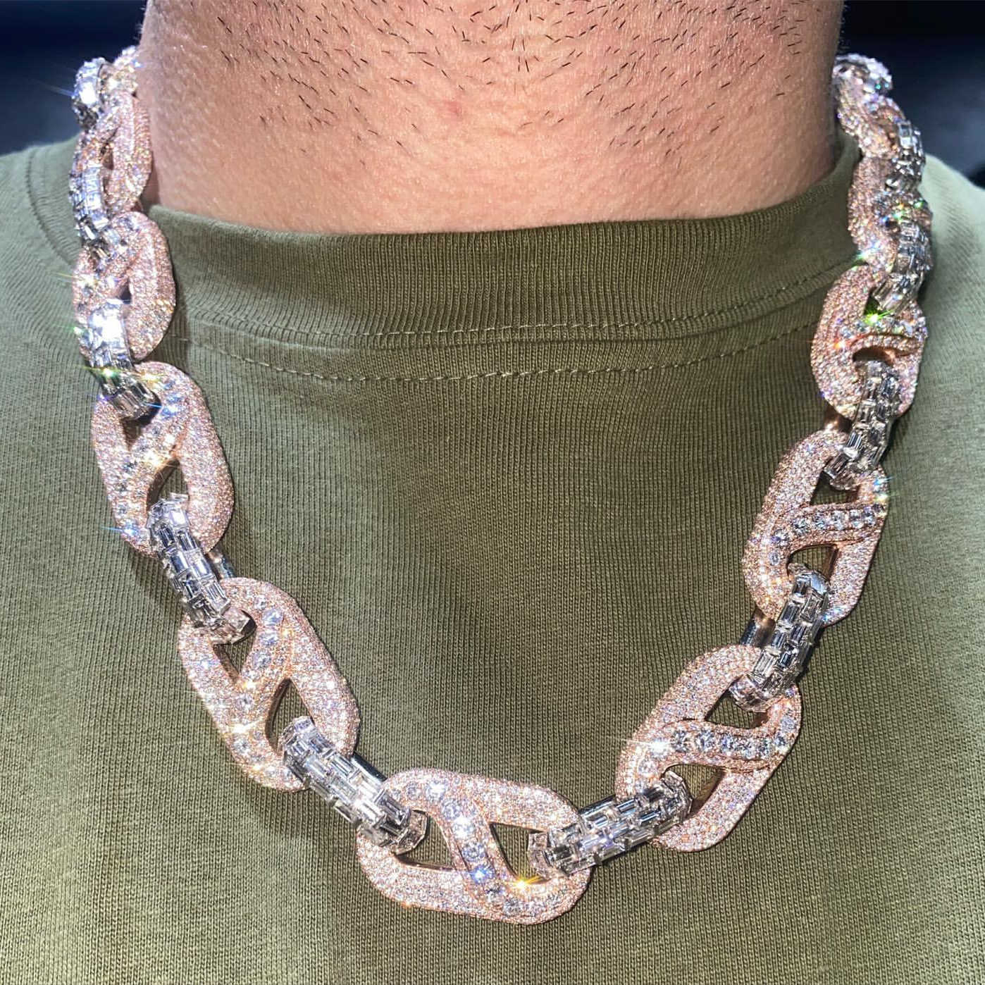 OACOCA Crazy Design Bussdown 20mm Vvs Moissanite Custom Cuban Link Chain Hip Hop