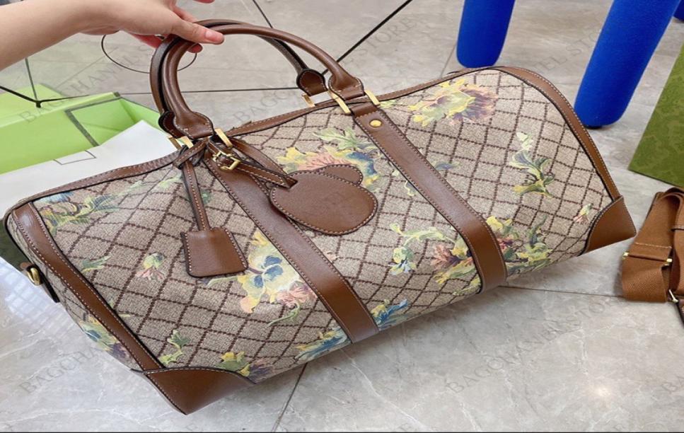 5A Duffel Bags large capacity travel bag designer handbag men and women luxury handbags with shoulder straps high quality cross bo4453866, Sky blue
5A Duffel Bags large capacity travel bag designer handbag men and women luxury handbags with shoulder straps high quality cross bo4453866, Sky blue