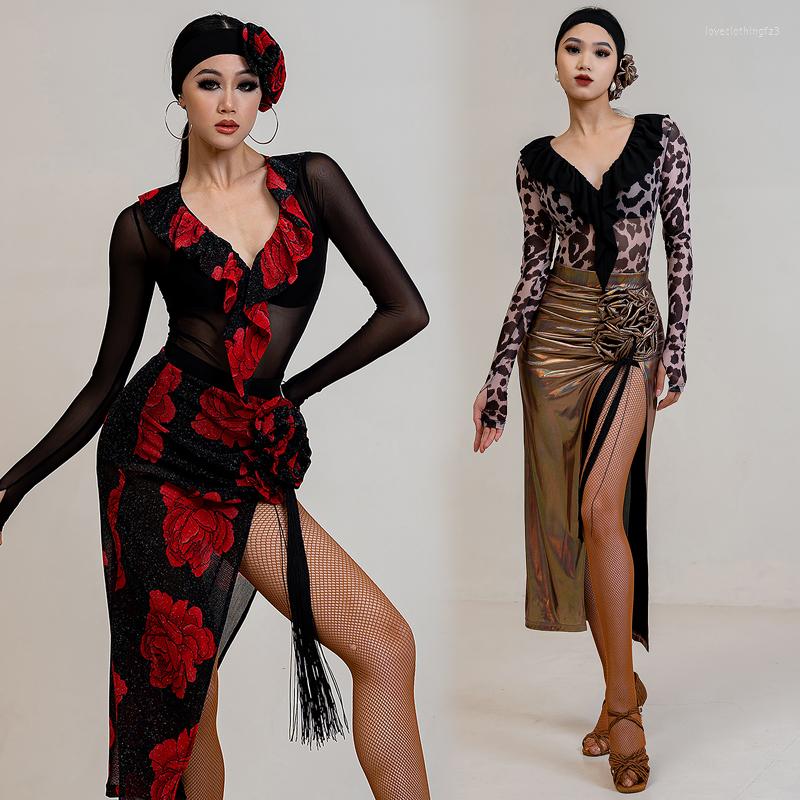 Stage Wear 2023 Latin Dance Costume Women Sexy Long Sleeves Tops Slit Skirt Tango Performance Clothes Adult Dress Practice 10141, Black tops
Stage Wear 2023 Latin Dance Costume Women Sexy Long Sleeves Tops Slit Skirt Tango Performance Clothes Adult Dress Practice 10141, Black tops
