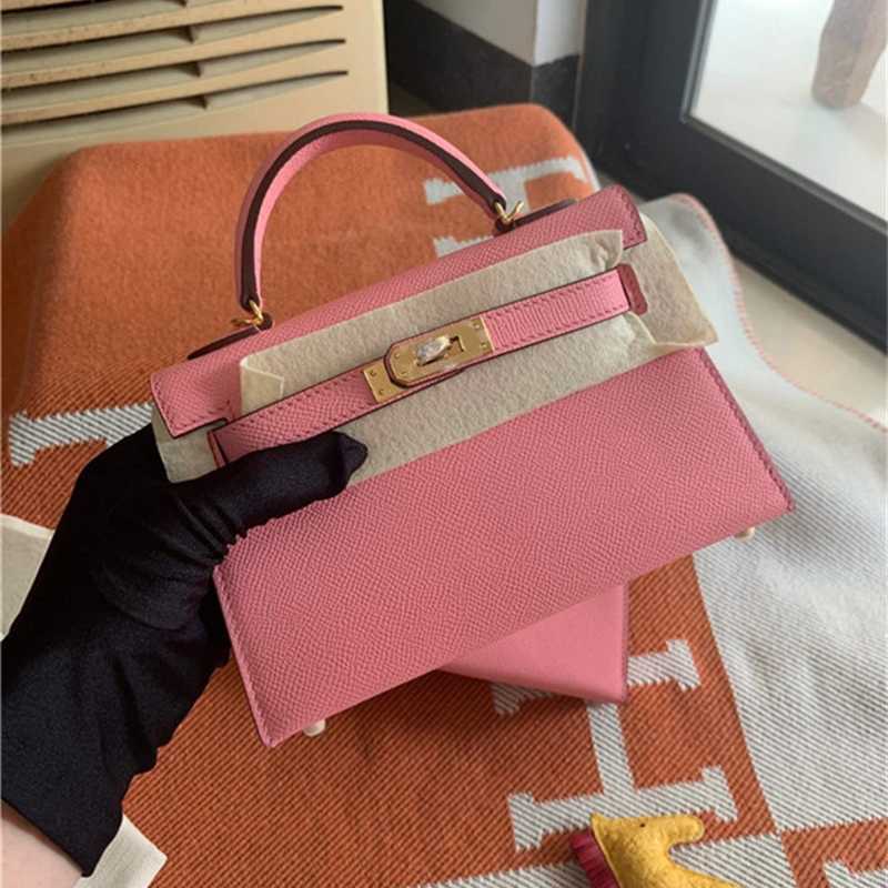 herms kellie bags Handmade wax thread h family bag women's small second generation Mini lock Epsom leather palm print women's bag, Black 19cm
herms kellie bags Handmade wax thread h family bag women's small second generation Mini lock Epsom leather palm print women's bag, Black 19cm