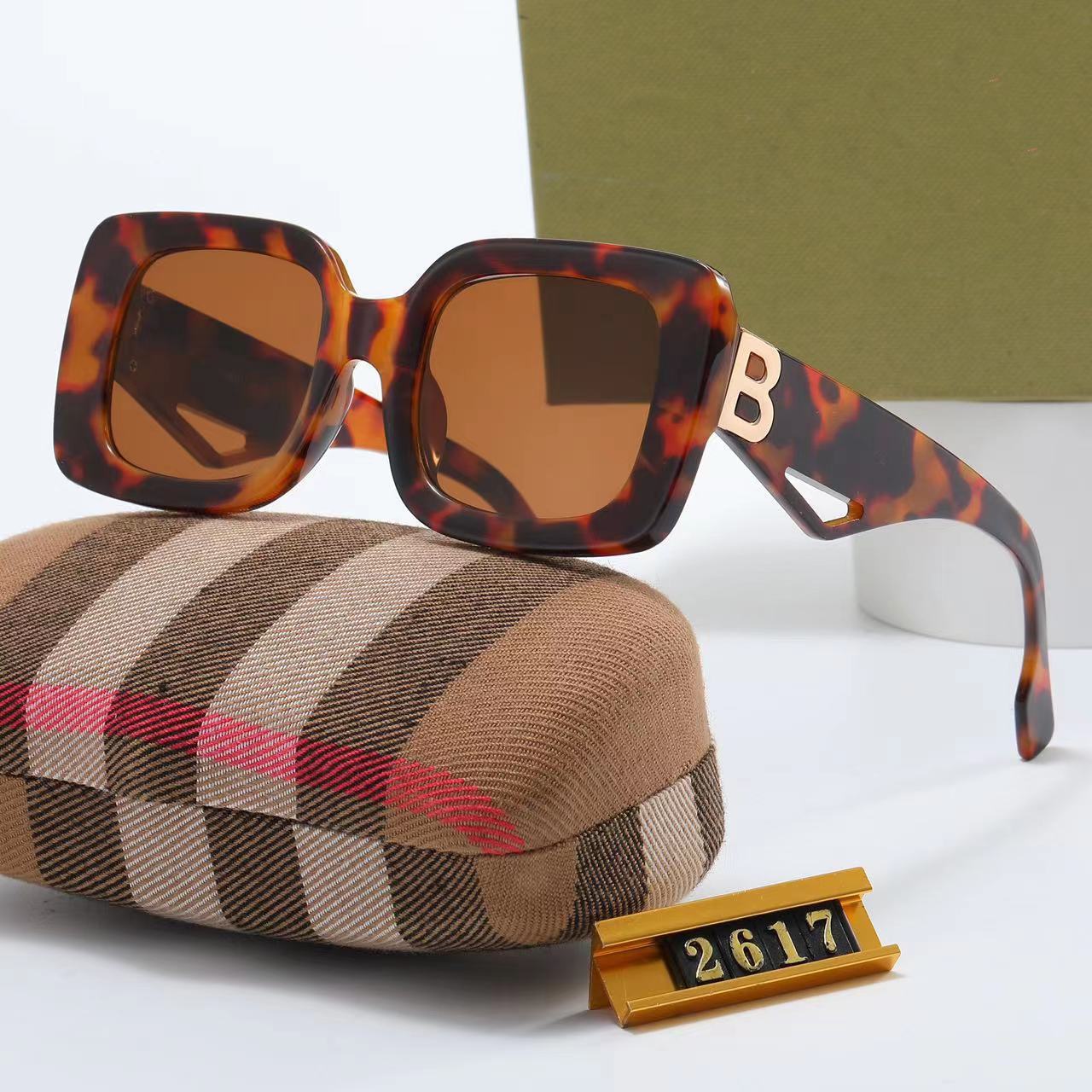Luxury Brand Designer Sunglasses For Women Fashion Gradual Color Retro Sun Glasses Beach Lady Summer Style Sunglasses Female Famous UV400 With Box
Luxury Brand Designer Sunglasses For Women Fashion Gradual Color Retro Sun Glasses Beach Lady Summer Style Sunglasses Female Famous UV400 With Box