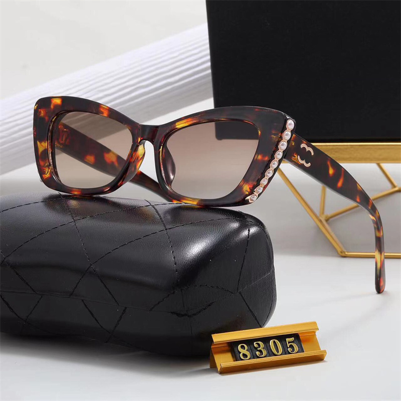 Designer 2023 womens mens Gold Letters Sunglasses Fashion brand Luxury Eyeglasses Summer Casual Beach Goggle womens sunglasses
Designer 2023 womens mens Gold Letters Sunglasses Fashion brand Luxury Eyeglasses Summer Casual Beach Goggle womens sunglasses