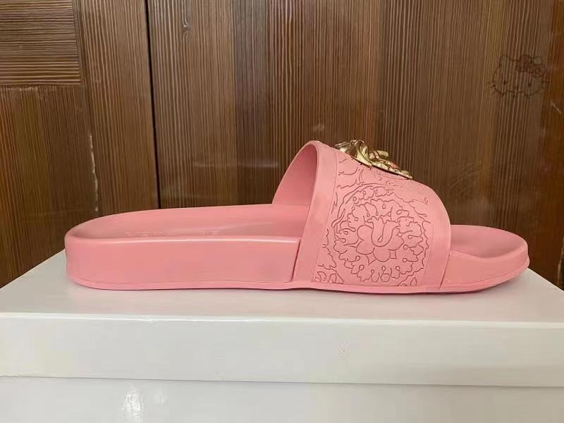 Top Quality Mens Womens Luxury Slippers POOL Shoes Summer Beach Outdoor Cool Slipper Fashion Wide Designers Slides Lady Household Flat Flip Flops Sandals With Box, Colour 15
Top Quality Mens Womens Luxury Slippers POOL Shoes Summer Beach Outdoor Cool Slipper Fashion Wide Designers Slides Lady Household Flat Flip Flops Sandals With Box, Colour 15
