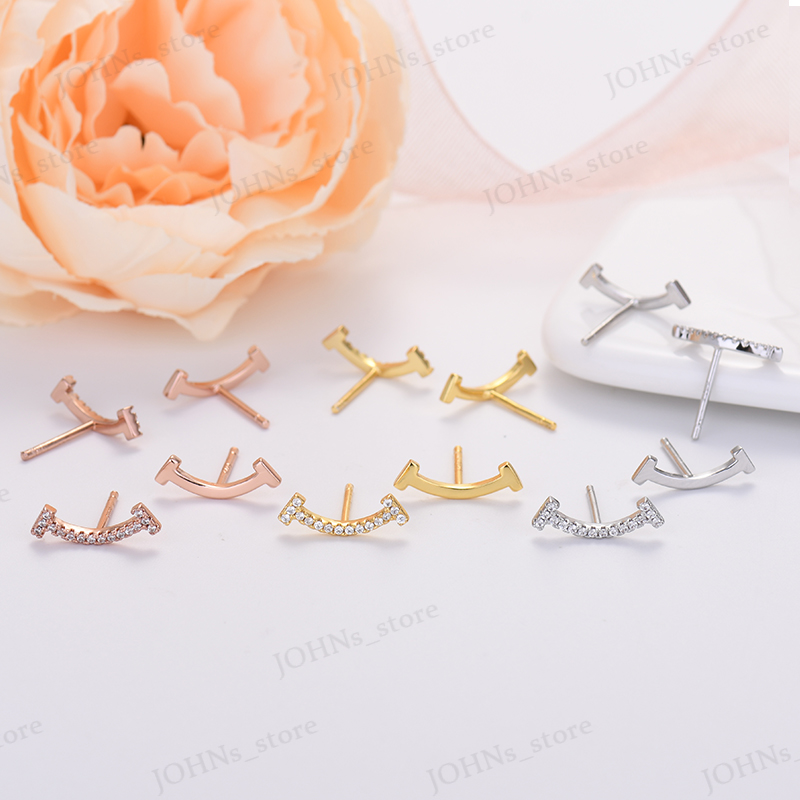 Stud Full diamond smiley face Stud 18K gold plated luxury brand designer letter heart earrings female minimalist pearl earrings wedding jewelry R230316
Stud Full diamond smiley face Stud 18K gold plated luxury brand designer letter heart earrings female minimalist pearl earrings wedding jewelry R230316