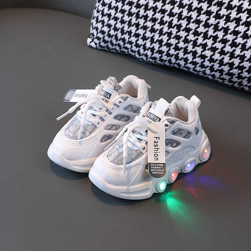 Light Outdoor Luminous Shoes LED Children's Ribbon Cloth Breathable Athletic Boy Girls Old Glow Baby Kids Leisure Sports Sneakers Fashion Y2303, Black
Light Outdoor Luminous Shoes LED Children's Ribbon Cloth Breathable Athletic Boy Girls Old Glow Baby Kids Leisure Sports Sneakers Fashion Y2303, Black