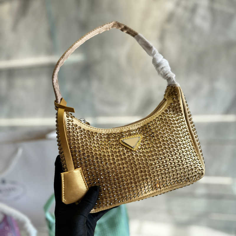 Flash Drill Famous Hobo Shoulder Crossbody Bags Re-Edition Trio Underarm Bag Women Baguette Triangle Badge Cleo Totes Designer Luxury Handbags Lady Purses V69, Add box + dust bag
Flash Drill Famous Hobo Shoulder Crossbody Bags Re-Edition Trio Underarm Bag Women Baguette Triangle Badge Cleo Totes Designer Luxury Handbags Lady Purses V69, Add box + dust bag