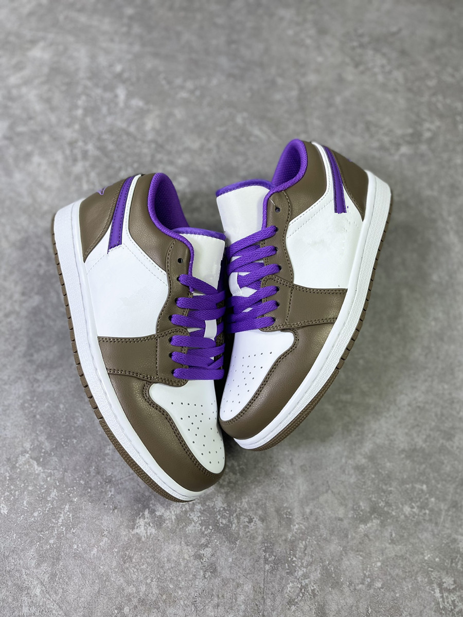 Shoes Release 1 Low Palomino Wild Berry-white 553558-215 Man Woman Designer Sports Sneakers Size Eu36-46, 1s wild berry white
Shoes Release 1 Low Palomino Wild Berry-white 553558-215 Man Woman Designer Sports Sneakers Size Eu36-46, 1s wild berry white