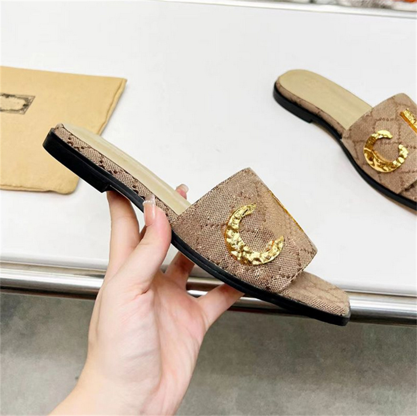 2023 Designer Ladies Slippers Summer Flat Fashion Versatile Leather Casual Comfort Sandals Flip-flops Size 35-43 cha168