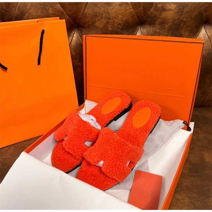 Designer outdoor slippers Luxury Wool Slippers Designer Shoes Winter Flat Bottom Sandal Solid Color Fur Fluffy Slippers Women qq
Designer outdoor slippers Luxury Wool Slippers Designer Shoes Winter Flat Bottom Sandal Solid Color Fur Fluffy Slippers Women qq