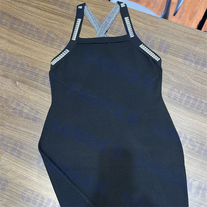 Designer Letter Sling Dress Womens Knitted Skirts Tanks Sexy Black Dresses Clothing, Pls contact me real pic
Designer Letter Sling Dress Womens Knitted Skirts Tanks Sexy Black Dresses Clothing, Pls contact me real pic