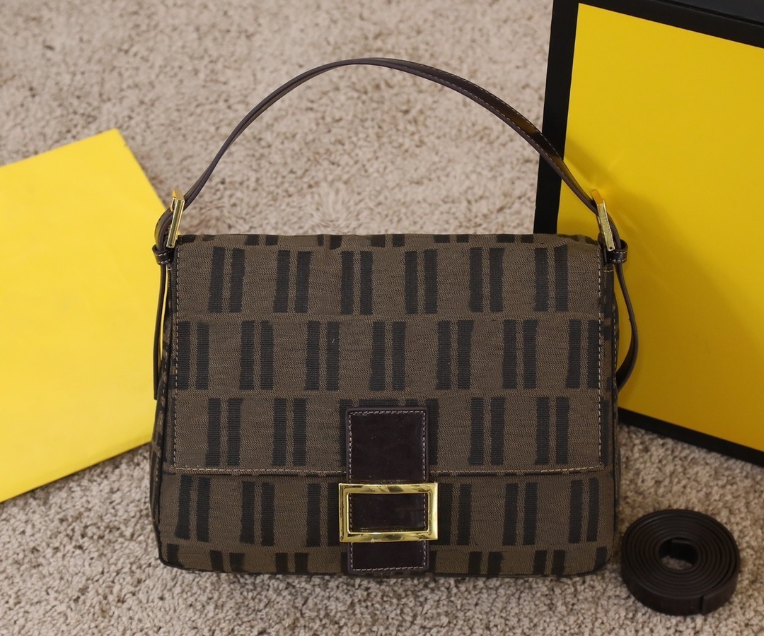 Top quality Vintage Handbag Purse Fashion Letter Baguetter Canvas Hobo Shoulder Bag Wallets All-match Handbags Lady Tote Bag Metal Hasp, F#5 size:26*15*4cm
Top quality Vintage Handbag Purse Fashion Letter Baguetter Canvas Hobo Shoulder Bag Wallets All-match Handbags Lady Tote Bag Metal Hasp, F#5 size:26*15*4cm