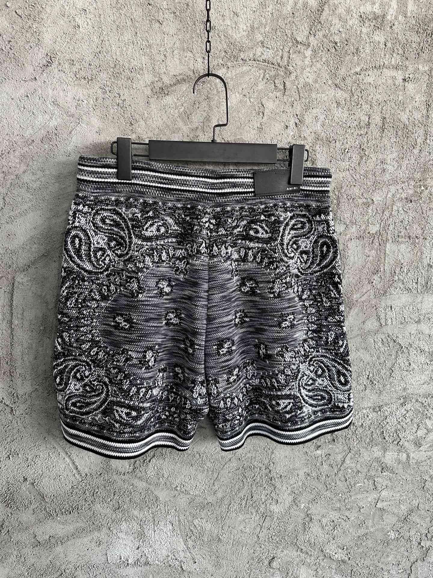 2023 Summer mens designer high quality swimming beach shorts pants ~ US size shorts ~ beautiful designer beach shorts pants, Multi
2023 Summer mens designer high quality swimming beach shorts pants ~ US size shorts ~ beautiful designer beach shorts pants, Multi