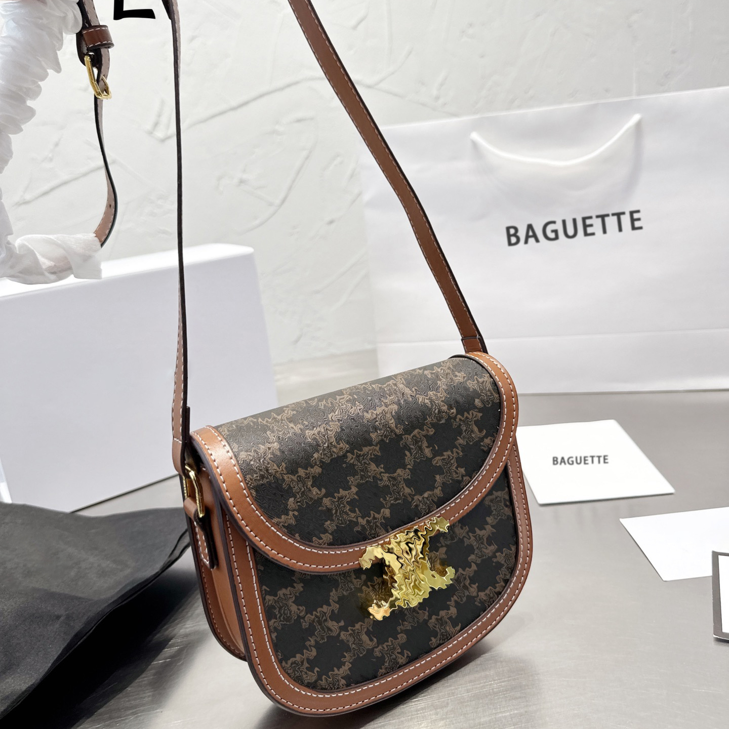 Fashion Designer Triomphe Chain Shoulder Bag Handbag Purse Original Box Genuine Leather cross body chain high grade quality, More colorx
Fashion Designer Triomphe Chain Shoulder Bag Handbag Purse Original Box Genuine Leather cross body chain high grade quality, More colorx