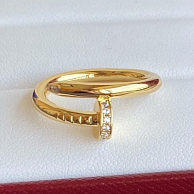 Nail ring Gold plated 18K T0P quality for woman designer ring clou for man official reproductions classic style anniversary gift classic style premium gifts 005
Nail ring Gold plated 18K T0P quality for woman designer ring clou for man official reproductions classic style anniversary gift classic style premium gifts 005