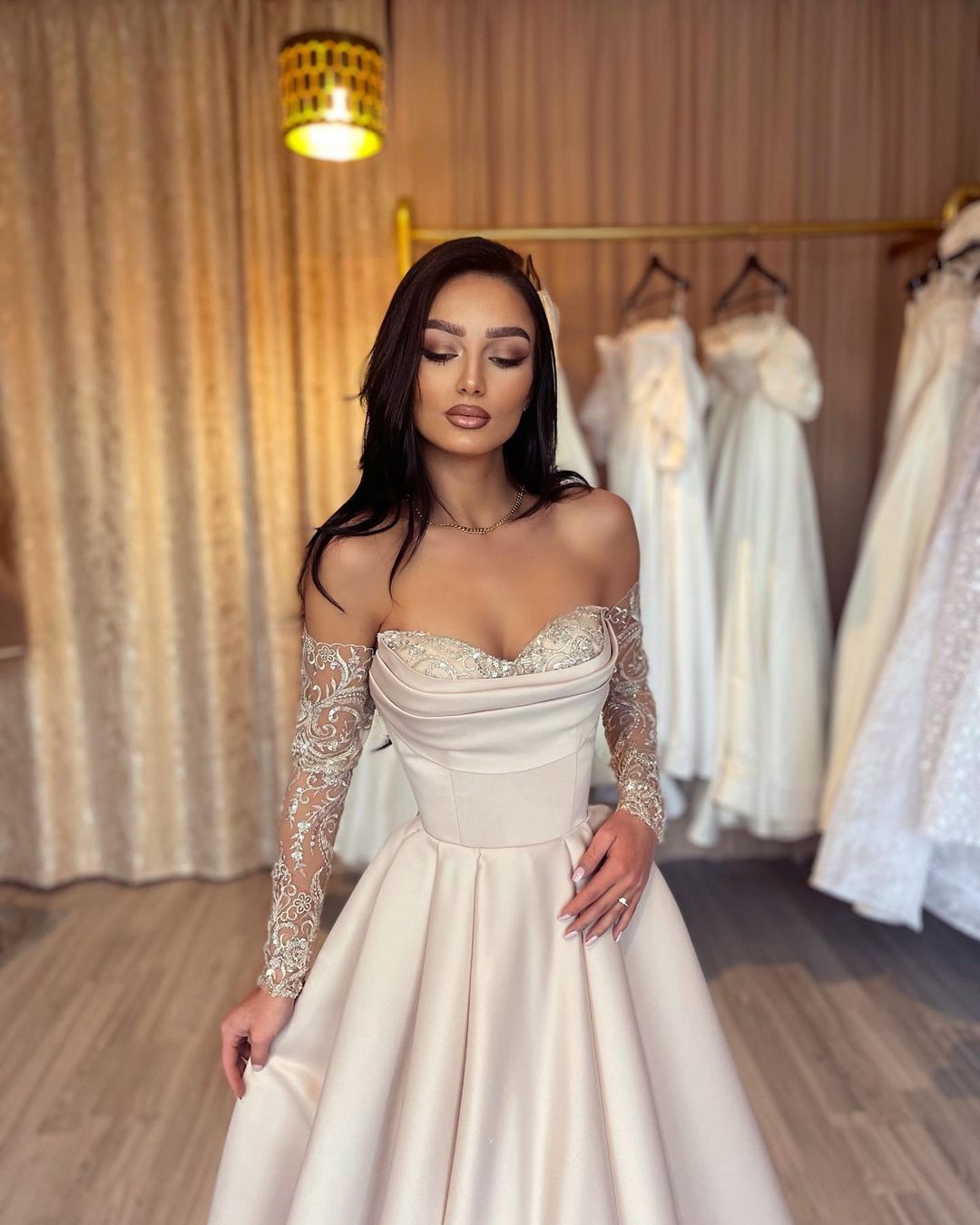 Strapless Dresses Pleats Champagne Sequins Long Sleeves Party Prom Evening Dress For Special Ocn Lz0304