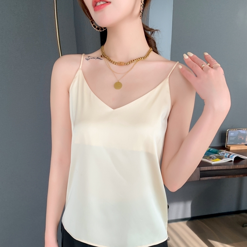 Camisoles Tanks V-Neck Silk Camisole Women's Inner Wear Spring And Summer With All-Match Bottoming Outer Wear Silk Satin Top Ins 230327