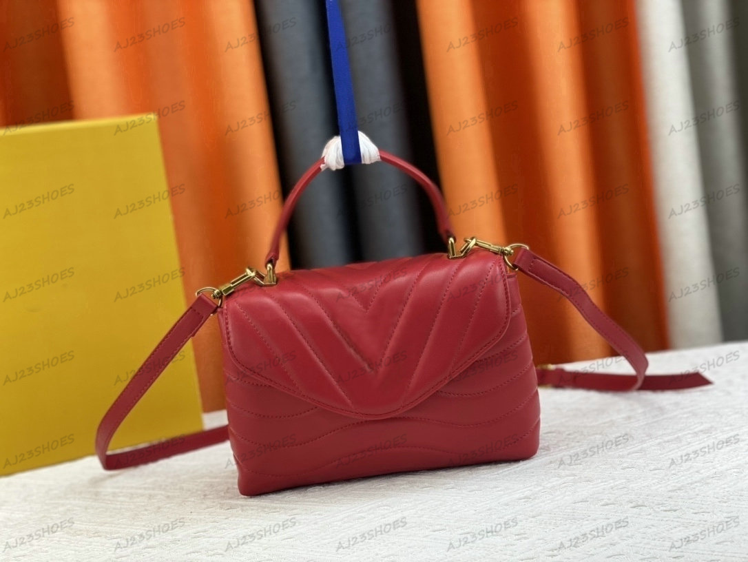 L Brand Bag Classic solid color Shoulder Bags Cross Body Monograms Flap Designers Womens New Wave Handbags HOLD ME Removable and adjustable shoulder strap Purses M21
L Brand Bag Classic solid color Shoulder Bags Cross Body Monograms Flap Designers Womens New Wave Handbags HOLD ME Removable and adjustable shoulder strap Purses M21