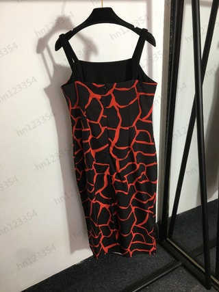 Casual Womens Designer Clothing Dresses Summer Fashion Sexy Luxury Relaxed Simple Versatile Classic Irregular Print Style Strap Dress Female Skirt
Casual Womens Designer Clothing Dresses Summer Fashion Sexy Luxury Relaxed Simple Versatile Classic Irregular Print Style Strap Dress Female Skirt