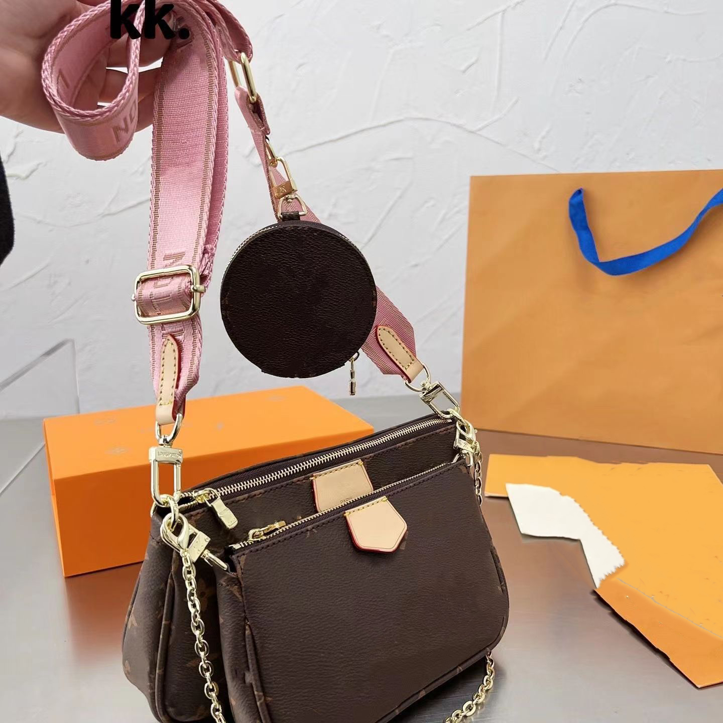 Designer CrossBody bag Multi Pochette Accessories Wallet Handbag Shoulder Purse Three-piece Adjustable And Detachable Shoulder Straps 2023 New Handbags, Red
Designer CrossBody bag Multi Pochette Accessories Wallet Handbag Shoulder Purse Three-piece Adjustable And Detachable Shoulder Straps 2023 New Handbags, Red