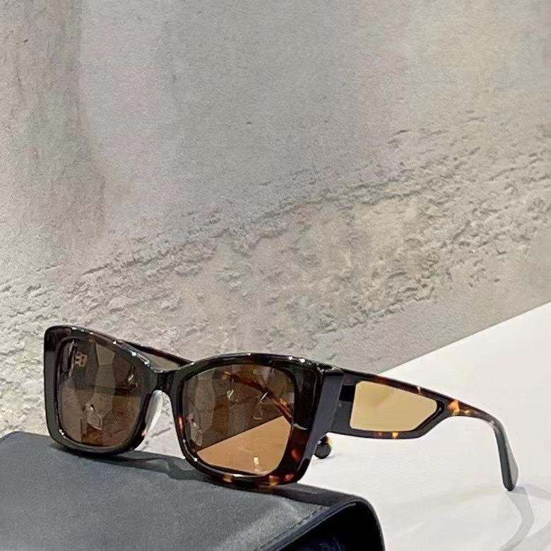 Womens designer sunglasses For Women Men Sun Glasses Mens 5430 Fashion Style Protects Eyes UV400 Lens Top Quality With Case
Womens designer sunglasses For Women Men Sun Glasses Mens 5430 Fashion Style Protects Eyes UV400 Lens Top Quality With Case