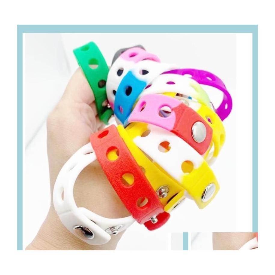 Charm Bracelets Soft Sile Bracelet Wristband 18/21Cm Fit Shoe Croc Buckle Accessory Kid Party Gift Fashion Jewelry Wholesale D Drop D Dhgja
Charm Bracelets Soft Sile Bracelet Wristband 18/21Cm Fit Shoe Croc Buckle Accessory Kid Party Gift Fashion Jewelry Wholesale D Drop D Dhgja