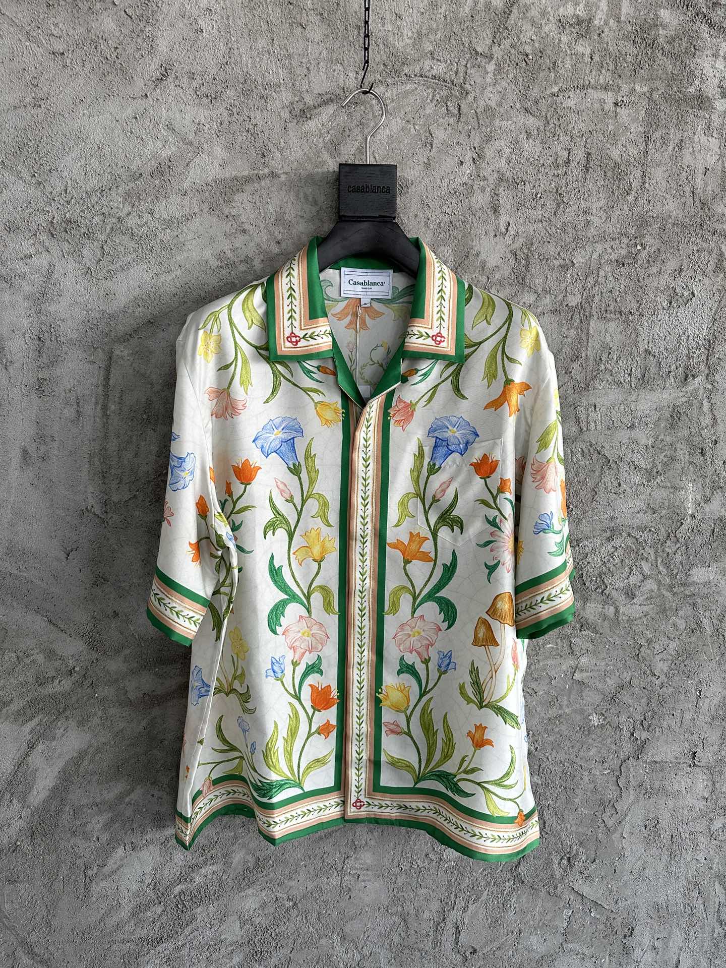 2023 newest model mens designer beautiful printing shirts ~ US SIZE shirts ~ high quality mens designer button short sleeve shirts, Multi
2023 newest model mens designer beautiful printing shirts ~ US SIZE shirts ~ high quality mens designer button short sleeve shirts, Multi